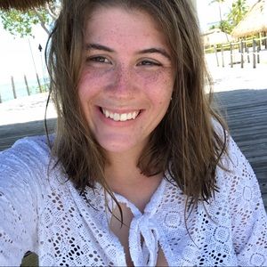 Meet your Posher, Hillary